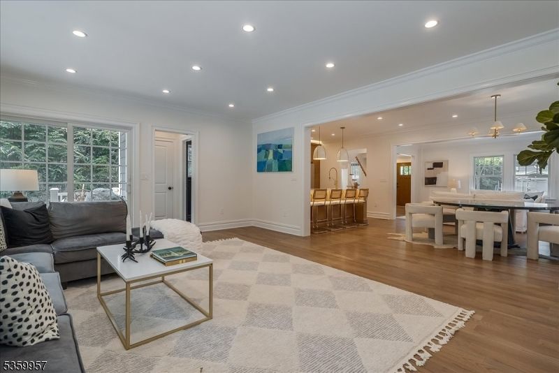 Dining room, Interior, Living room, Pendant Lights, Recessed Lighting, Wood Texture Flooring