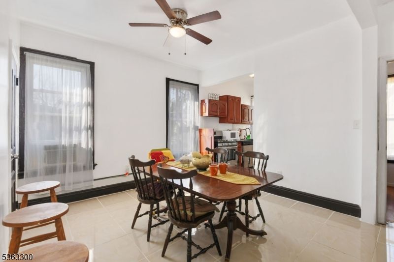 Dining room, Interior, Kitchen, Recessed Lighting