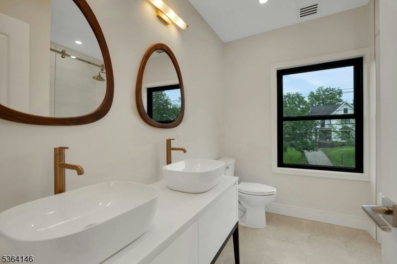 Bathroom, Dual Sink Vanities, Free Standing Baths, Interior, Recessed Lighting