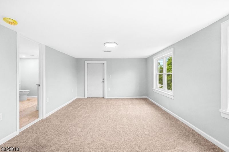 Bathroom, Empty room, Interior, Recessed Lighting