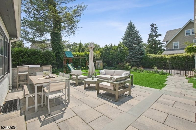 Backyard, Exterior, Playground