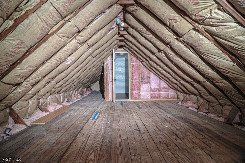Empty room, Interior, Wooden Beams, Wooden Ceilings, Wood Texture Flooring