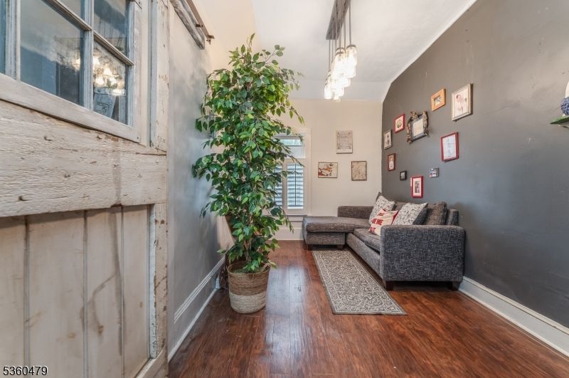 Interior, Living room, Pendant Lights, Wood Texture Flooring
