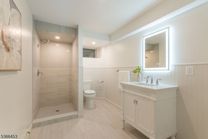 Bathroom, Interior, Recessed Lighting, Wood Texture Flooring
