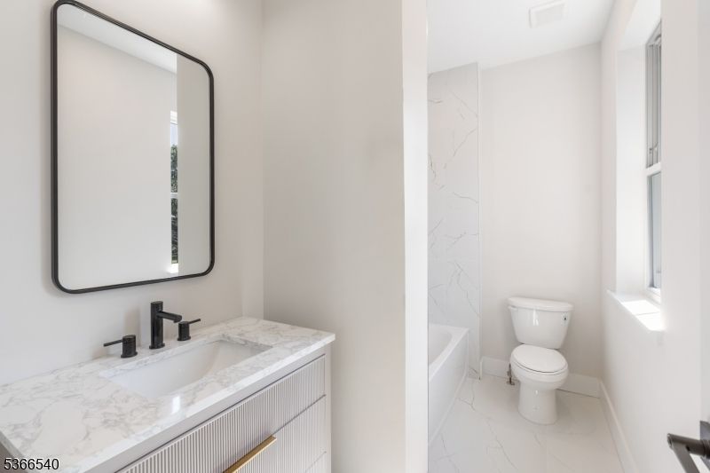 Bathroom, Interior, Marble, Marble Walls
