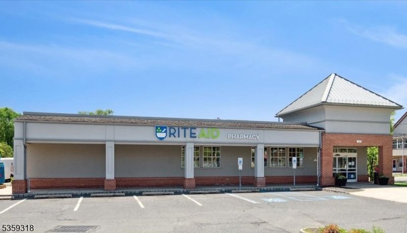 Exterior, Facade, Brick Facade, None