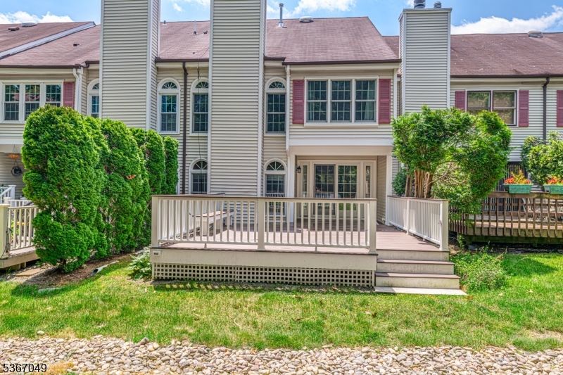 Backyard, Exterior, Facade, Rowhouse