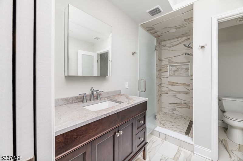 Bathroom, Interior, Marble, Marble Walls
