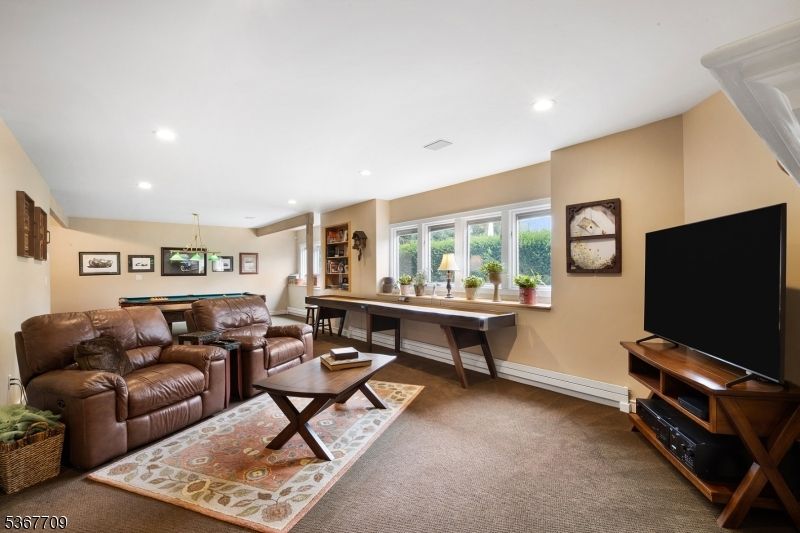 Billiard Table, Game Room, Interior, Living room, Pendant Lights, Recessed Lighting