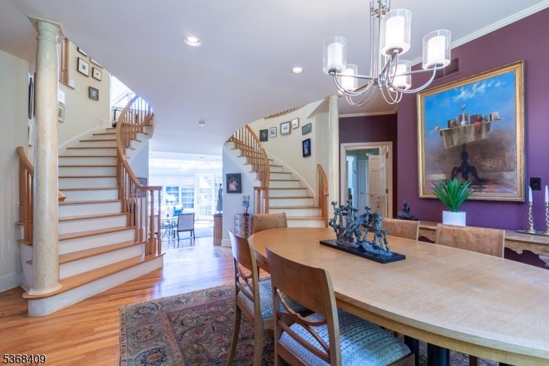 Chandelier, Dining room, Interior, Recessed Lighting, Wood Texture Flooring