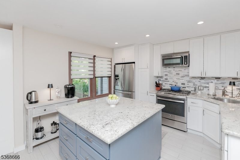 Interior, Kitchen, Marble, Recessed Lighting, Stainless Steel Appliances
