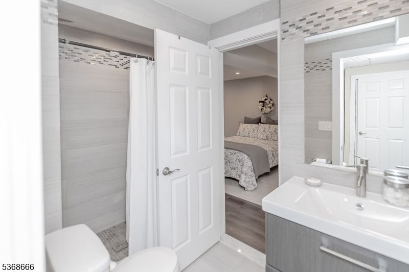Bathroom, Bedroom, Interior, Recessed Lighting, Wood Texture Flooring