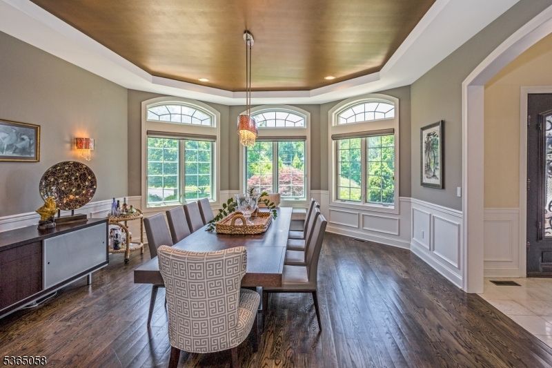 Dining room, Interior, Pendant Lights, Recessed Lighting, Wood Texture Flooring