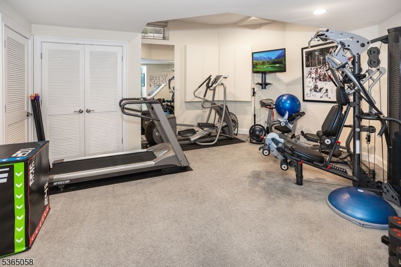Fitness Equipment, Interior, Recessed Lighting