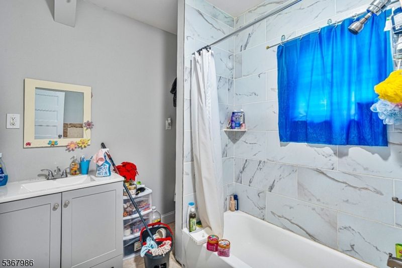 Bathroom, Interior, Marble Walls