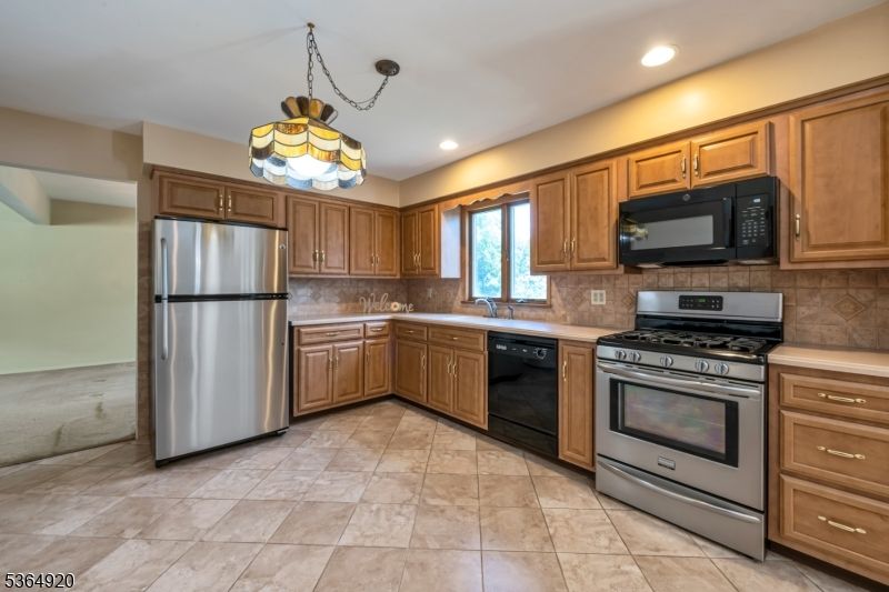 Interior, Kitchen, Pendant Lights, Recessed Lighting