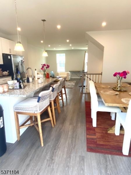 Dining room, Interior, Kitchen, Pendant Lights, Recessed Lighting, Wood Texture Flooring