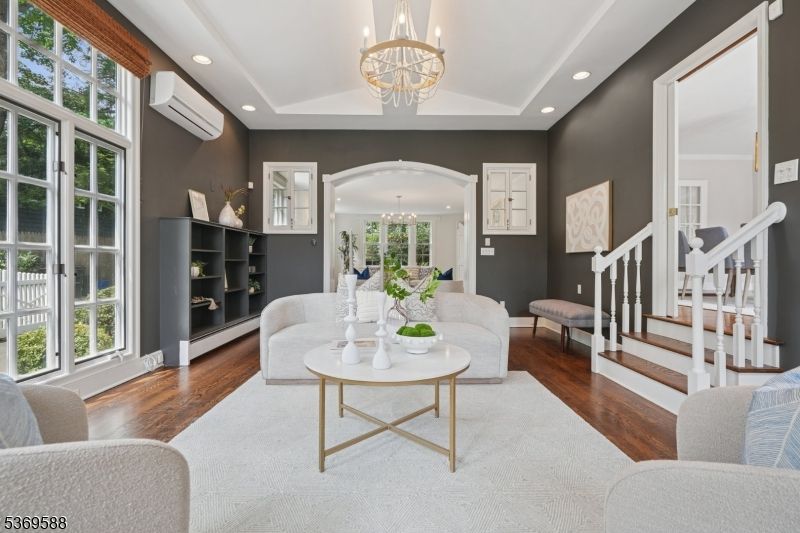 Chandelier, Interior, Living room, Recessed Lighting, Wood Texture Flooring