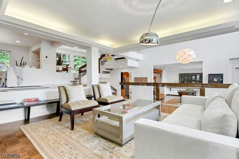 Interior, Living room, Pendant Lights, Recessed Lighting, Wood Texture Flooring