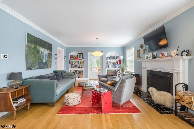 Fireplace, Interior, Living room, Pendant Lights, Wood Texture Flooring