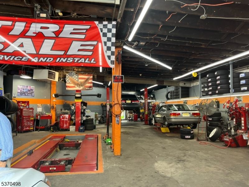 Garage, Interior, Recessed Lighting