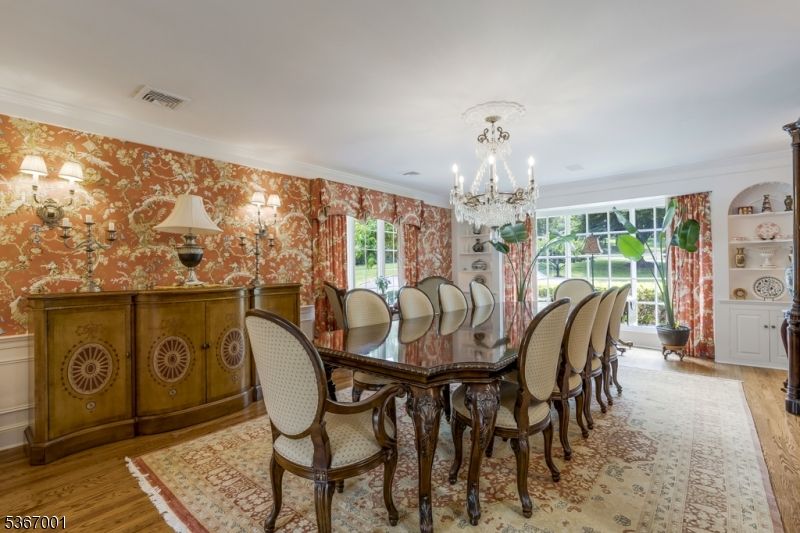 Chandelier, Dining room, Interior, Recessed Lighting, Wood Texture Flooring