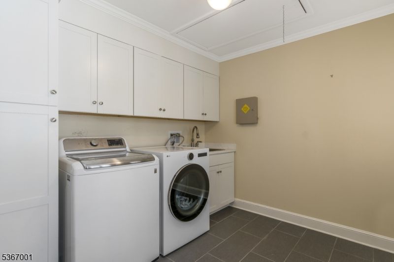 Interior, Washer