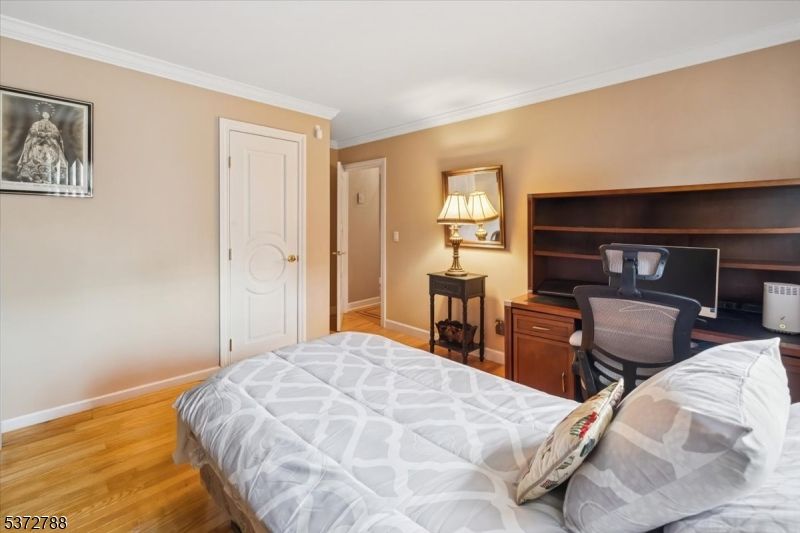 Bedroom, Home Office, Interior, Wood Texture Flooring