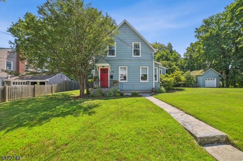 Backyard, Detached Garage, Exterior