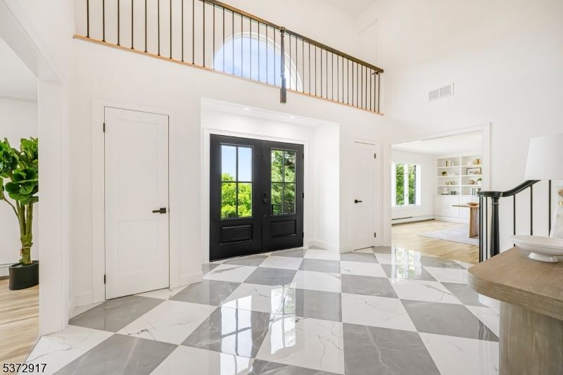Interior, Marble, Recessed Lighting