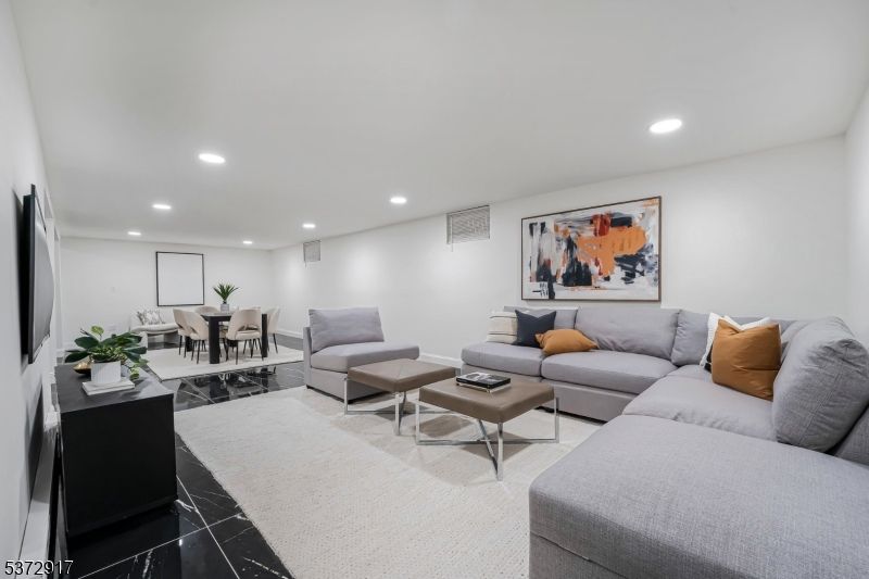 Dining room, Interior, Living room, Recessed Lighting