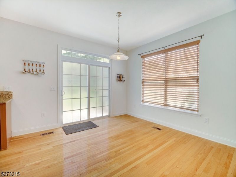 Empty room, Interior, Pendant Lights, Wood Texture Flooring