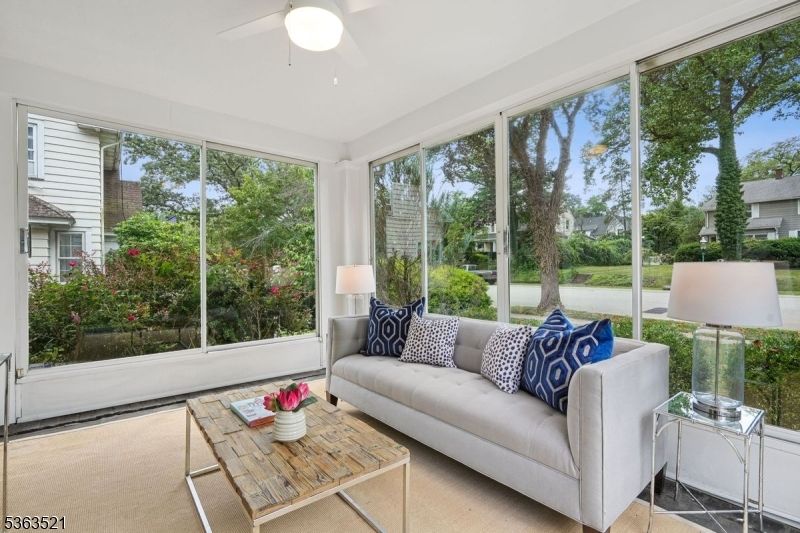 Interior, Living room, Sun Room