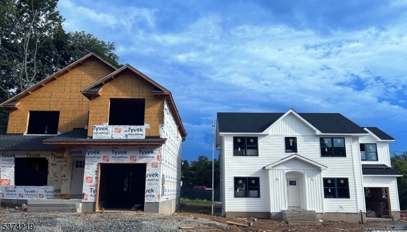 Exterior, Facade, Farmhouse