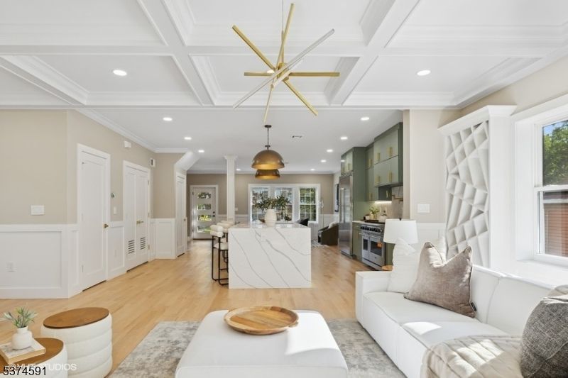 Interior, Kitchen, Living room, Pendant Lights, Recessed Lighting, Wood Texture Flooring