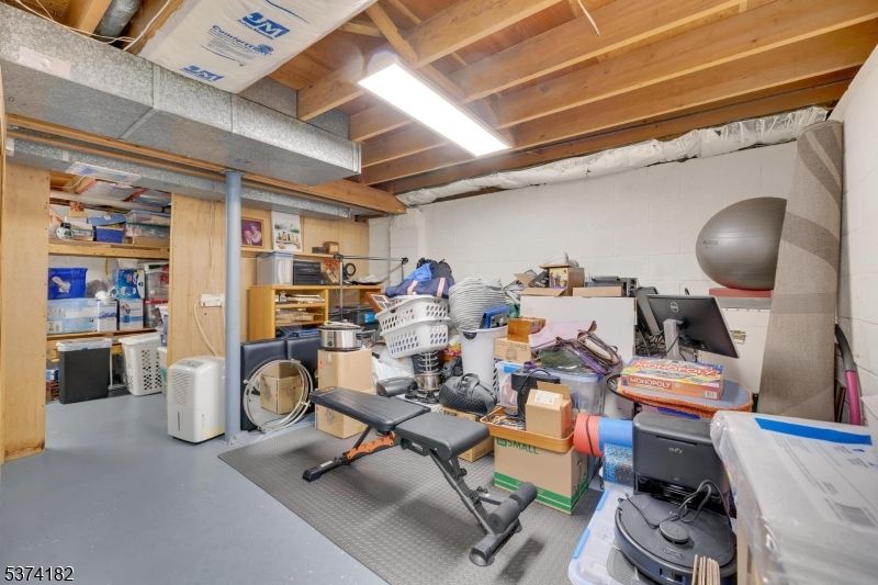 Fitness Equipment, Interior, Wooden Beams, Wooden Ceilings
