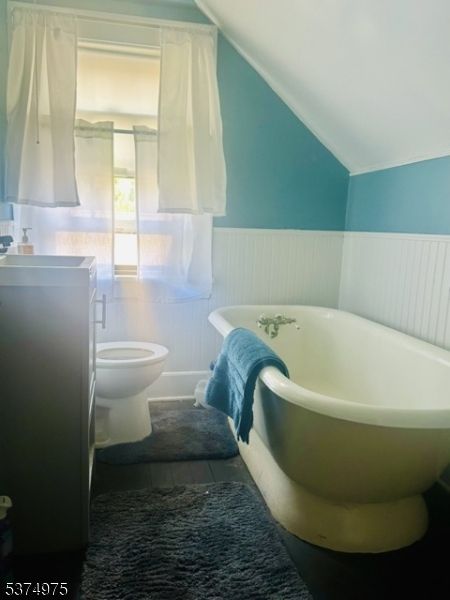 Bathroom, Free Standing Baths, Interior