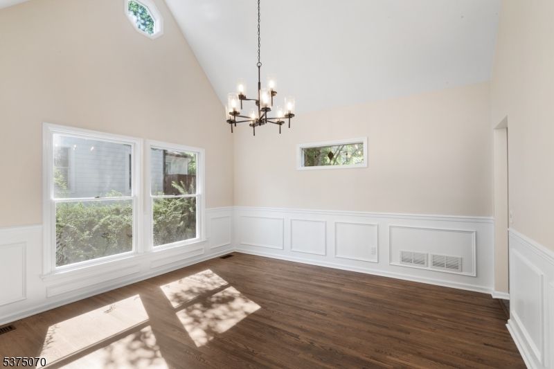 Chandelier, Empty room, Interior, Pendant Lights, Wood Texture Flooring
