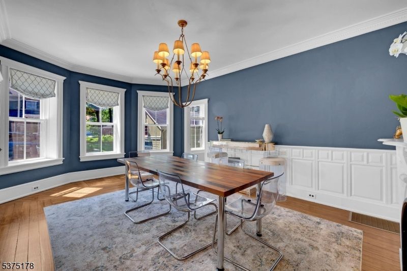 Chandelier, Dining room, Interior, Wood Texture Flooring