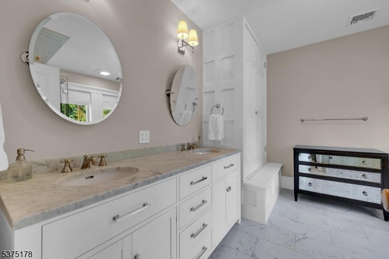Bathroom, Dual Sink Vanities, Interior, Marble, Recessed Lighting