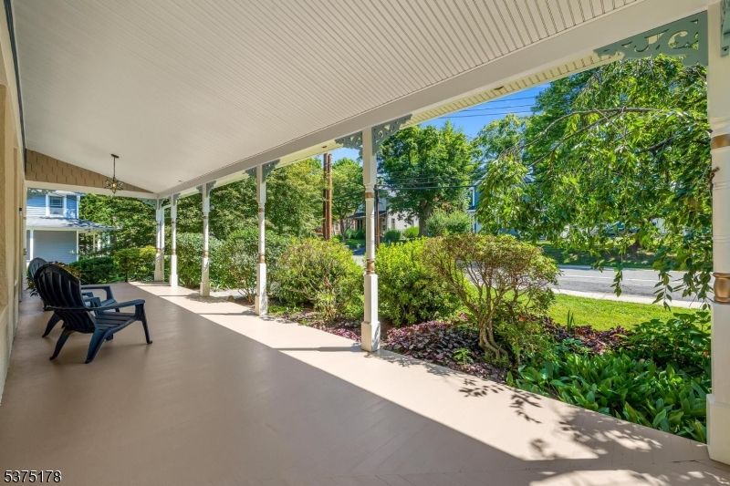 Exterior, Sun Room