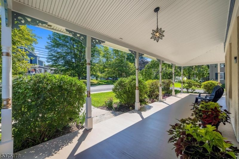 Exterior, Sun Room