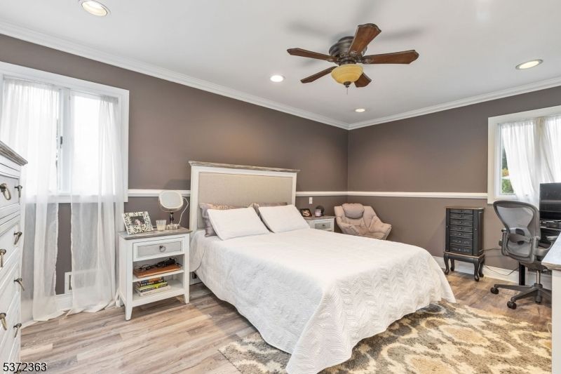 Bedroom, Home Office, Interior, Recessed Lighting, Wood Texture Flooring