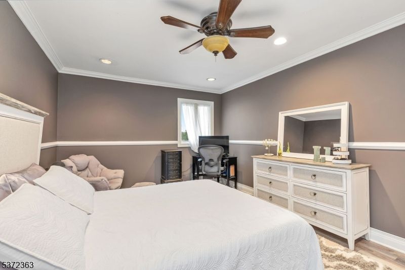 Bedroom, Home Office, Interior, Recessed Lighting, Wood Texture Flooring