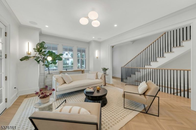 Interior, Living room, Pendant Lights, Recessed Lighting, Wood Texture Flooring