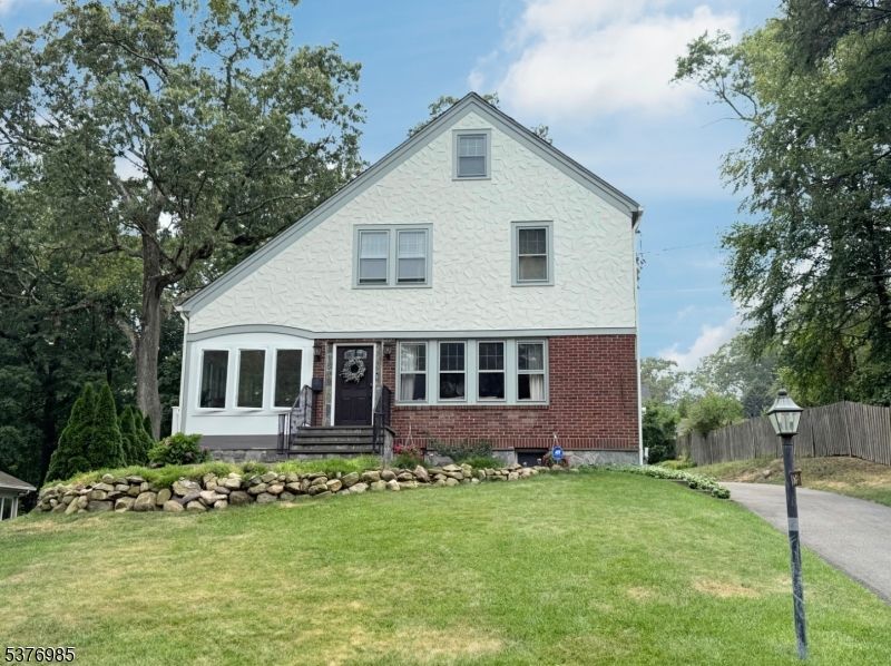 Backyard, Exterior, Facade, Brick Facade, Queen Anne Victorian