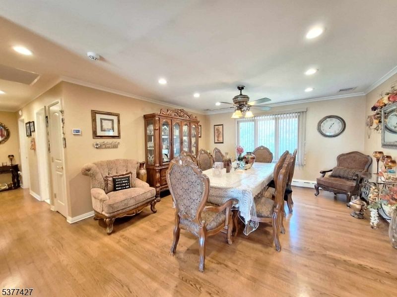 Dining room, Interior, Recessed Lighting, Wood Texture Flooring