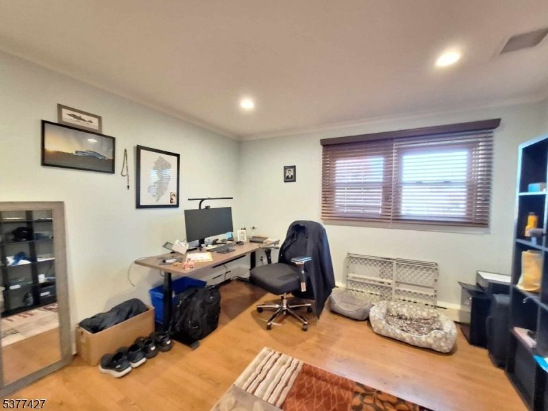 Home Office, Interior, Recessed Lighting, Wood Texture Flooring