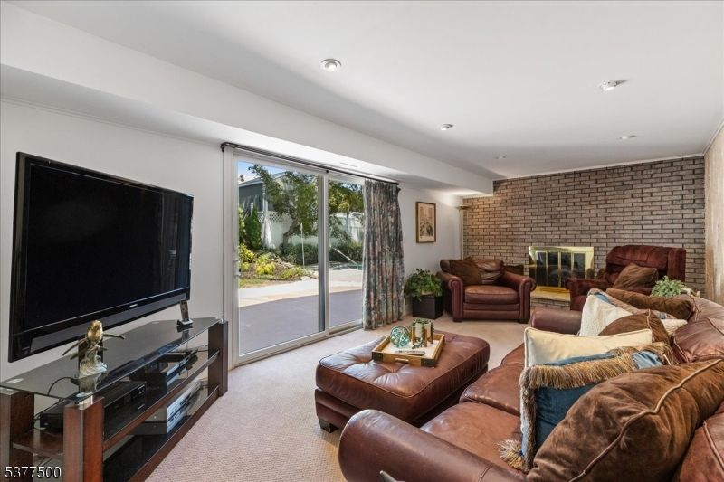 Interior, Living room, Recessed Lighting, Stone Walls