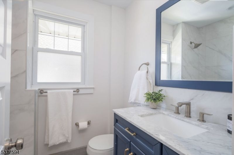 Bathroom, Interior, Marble Walls